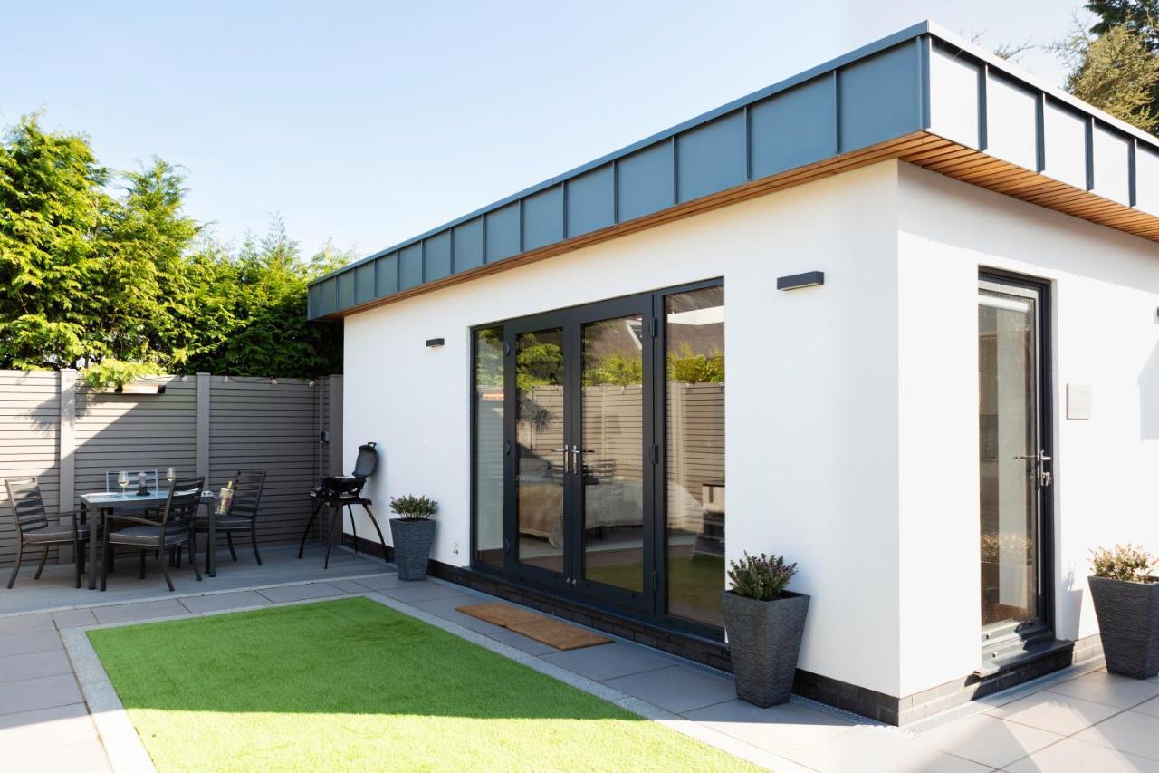 Dafarn Newydd Lodge Llangefni Exterior photo